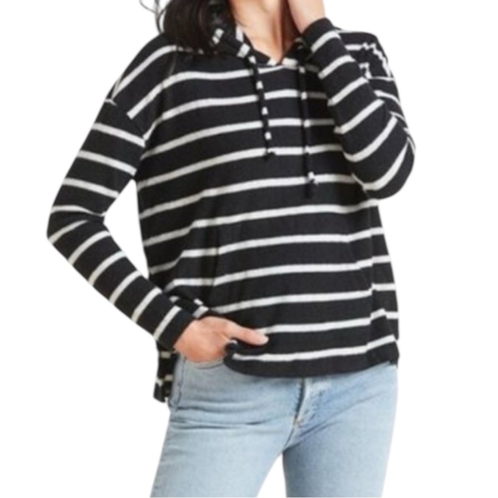 CHASER Striped Side Slit Hoodie in Black Size/White Size XS --SO MUCH FUN!!!